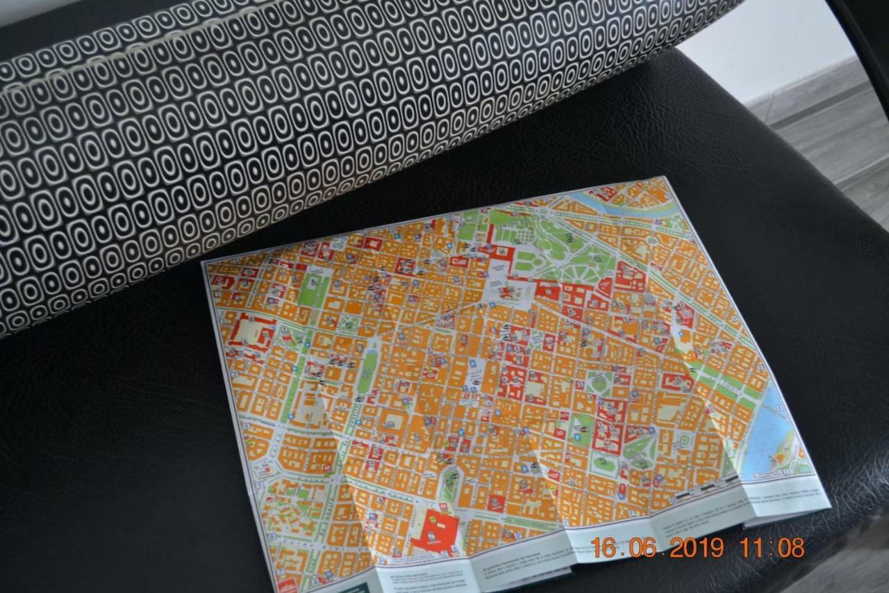 トリノCasa Bumbunin, Vicino Al Centro E Al Politecnicoアパートメント エクステリア 写真